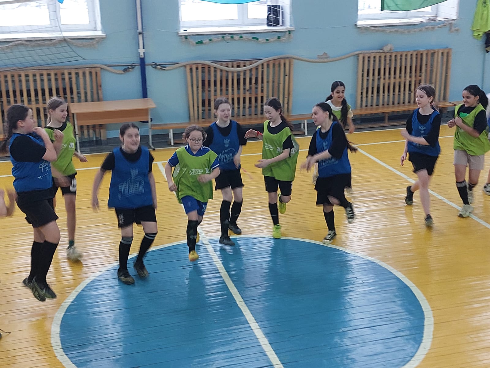 Прояви себя в футболе!.